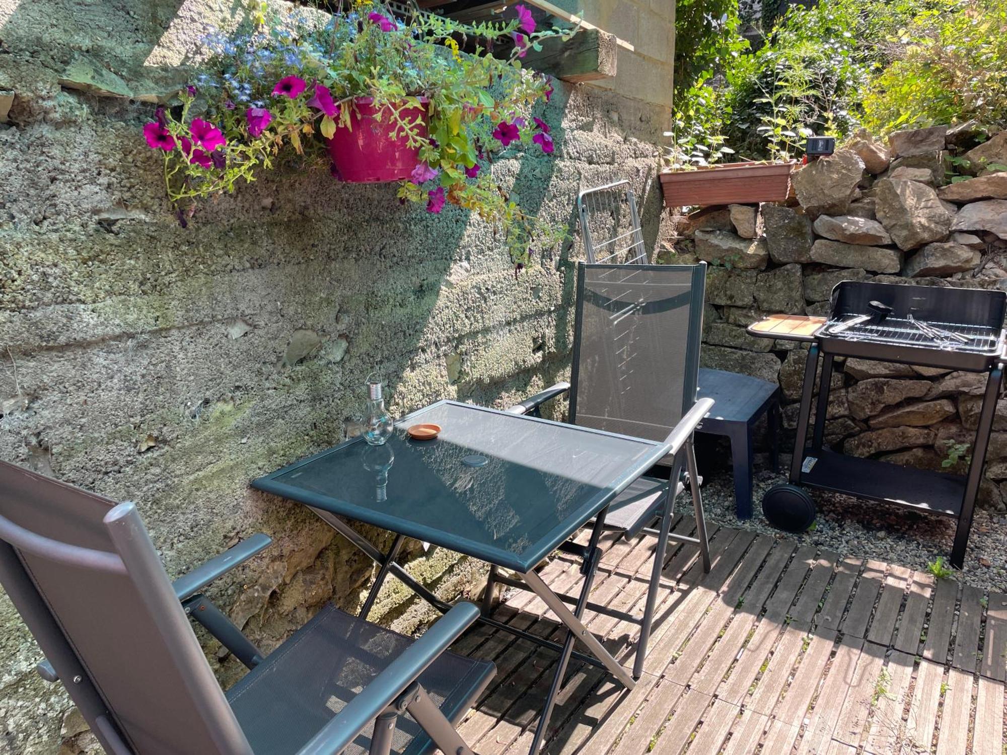 L'Arizona Dinant - Studio Montana - Barbecue, Free Parking, Dog Ok المظهر الخارجي الصورة