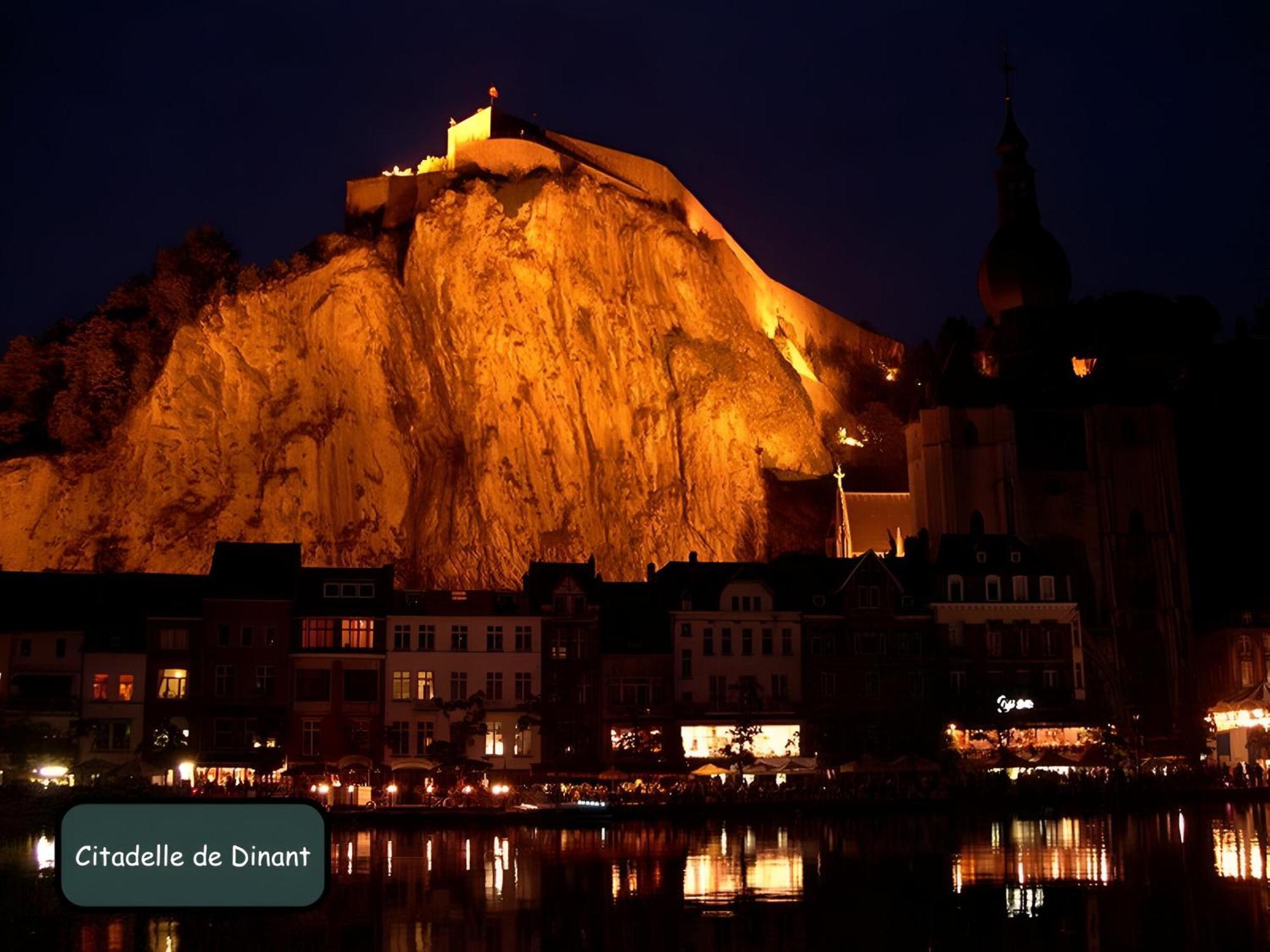 L'Arizona Dinant - Studio Montana - Barbecue, Free Parking, Dog Ok المظهر الخارجي الصورة